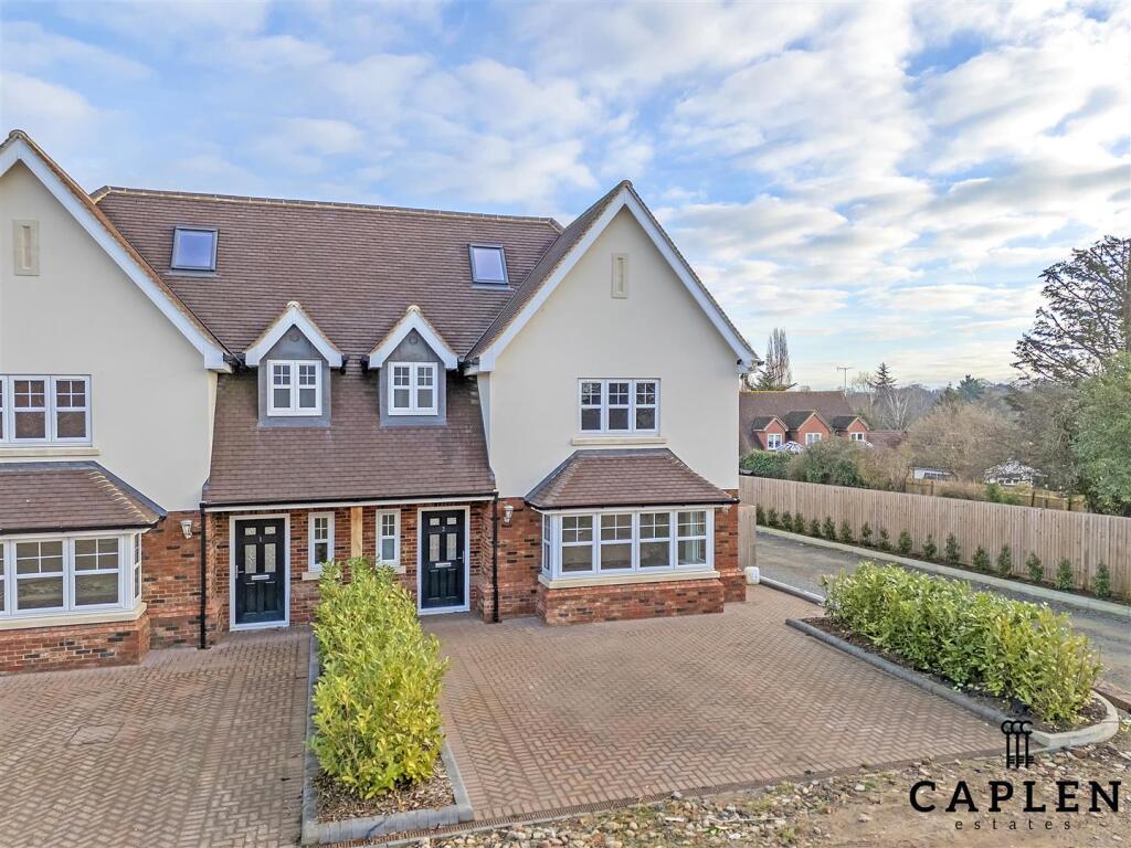 Main image of property: Chatsworth Mews, Stapleford Road, Stapleford Abbotts