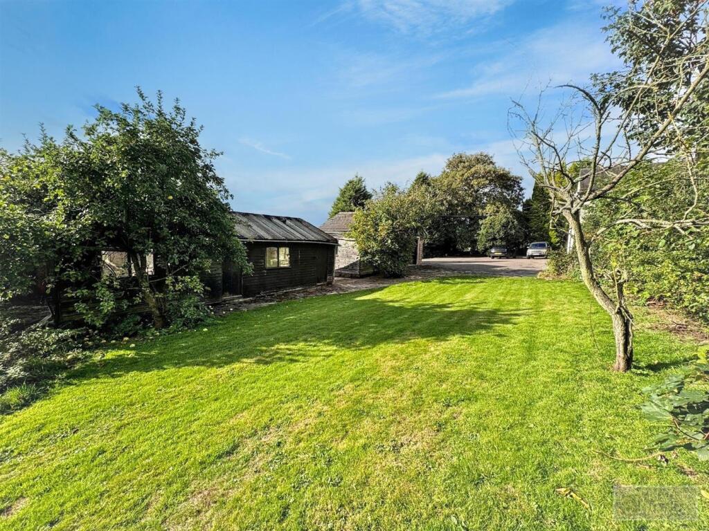House in Stoke-on-Trent - View 5