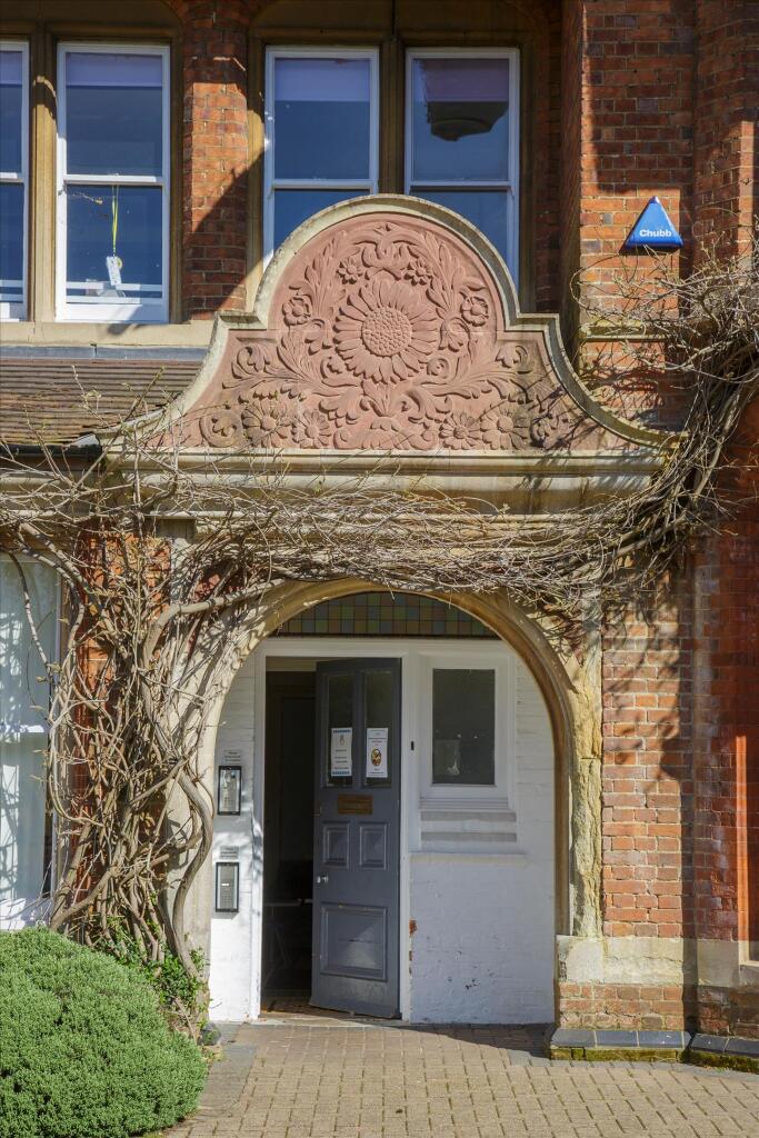 House in Oxford - More