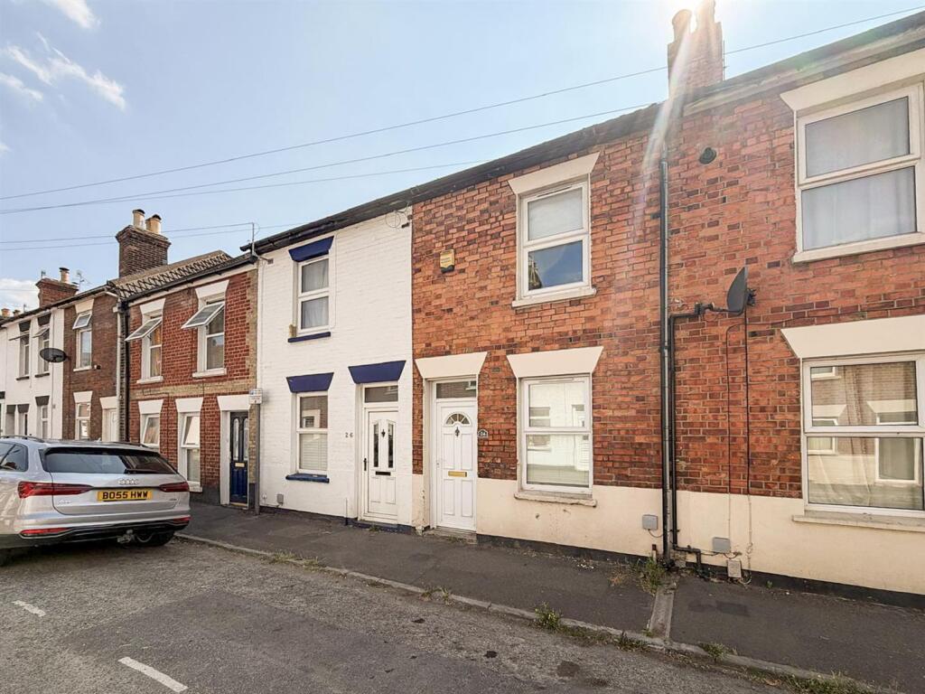 Main image of property: Meadow Road - Salisbury