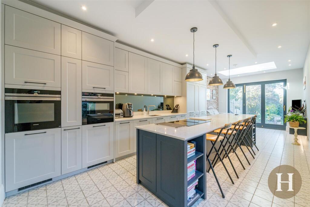 St. Peters Road, Harborne, B17 - View 2