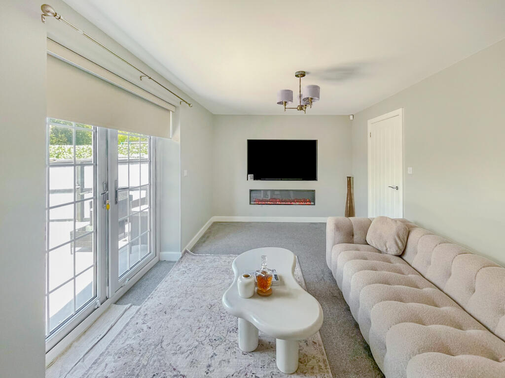 House in Wakefield - View 3