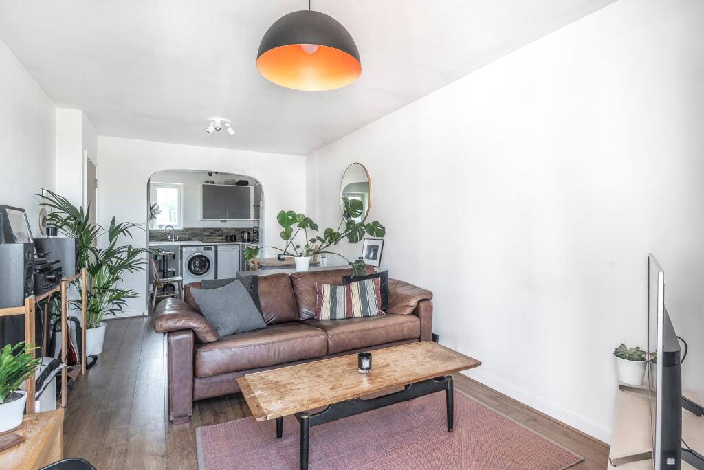 Main image of property: Blytheswood Place, London, SW16