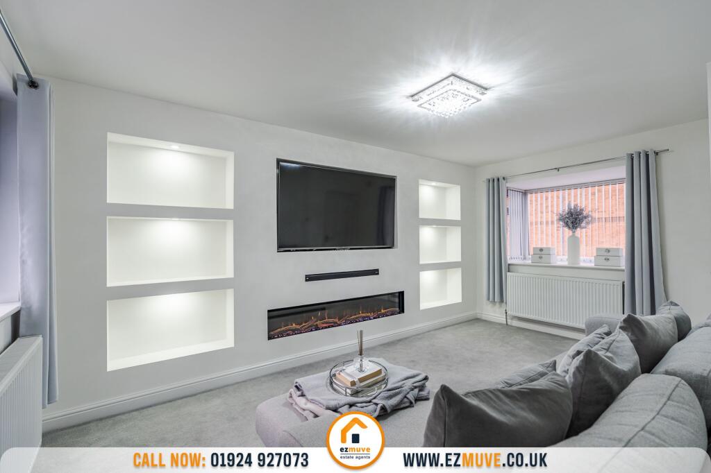 Plover Drive, Batley, WF17 photo 2