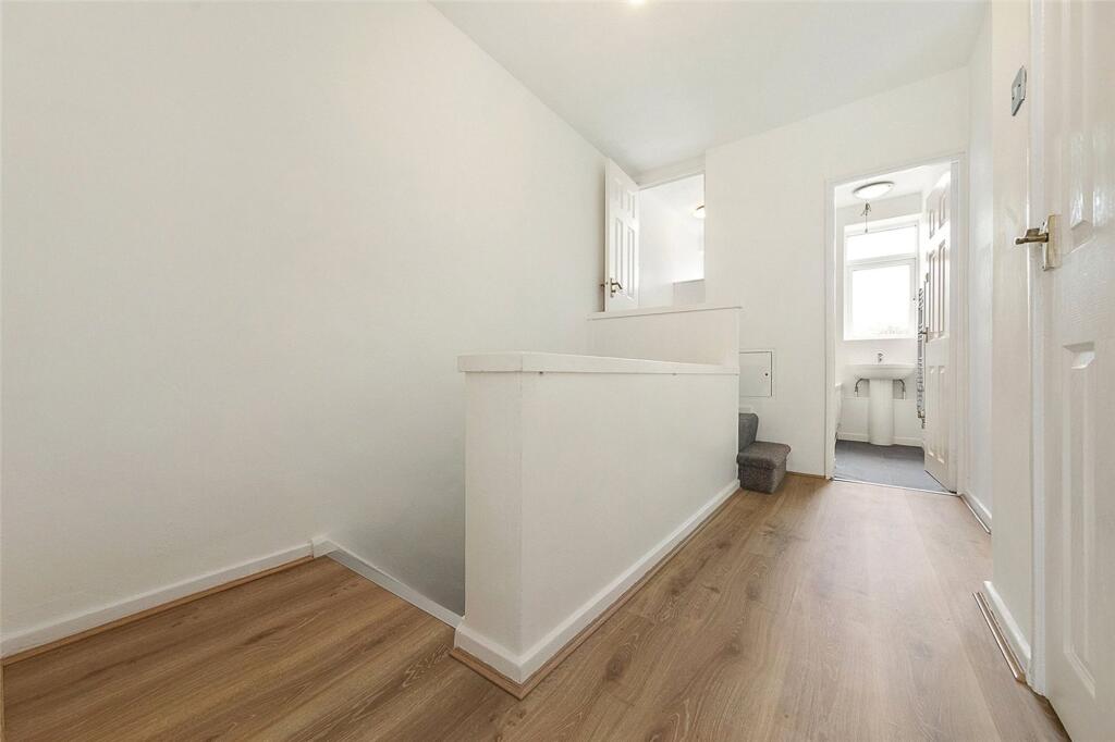 3 bedroom maisonette for rent