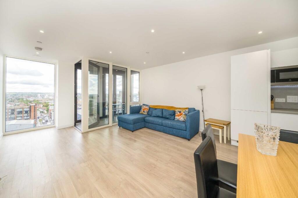 Apartment in Harrow, Greenhill, Wealdstone - View 2