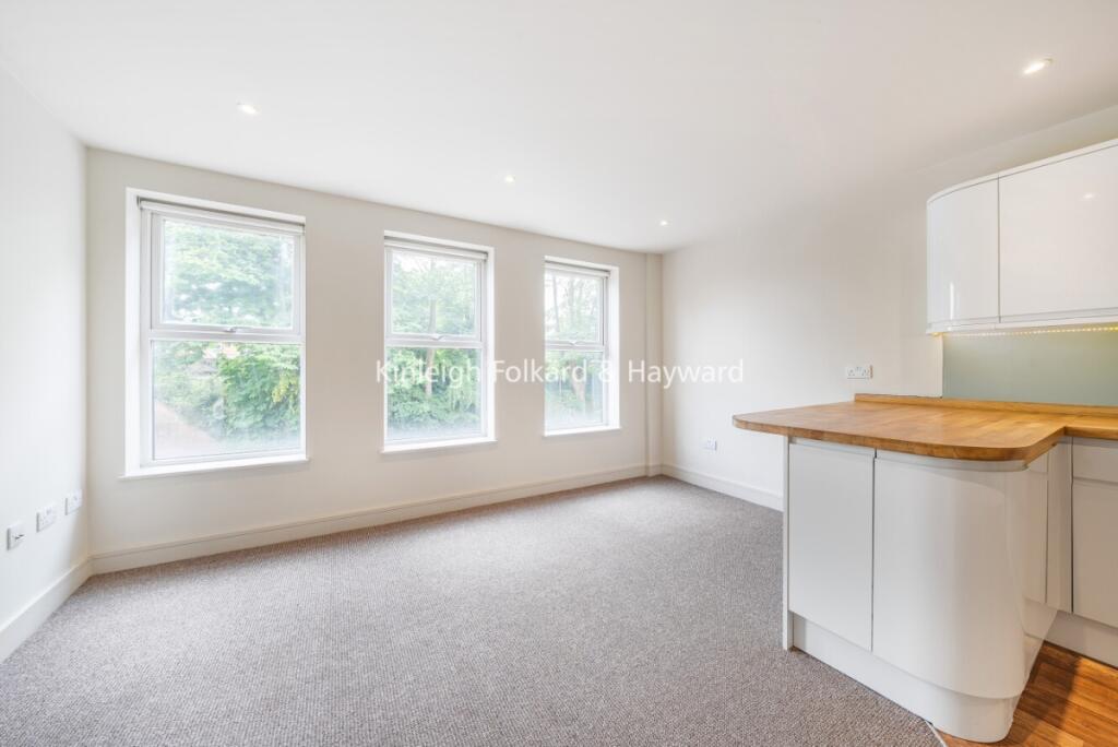 Apartment in London - View 4