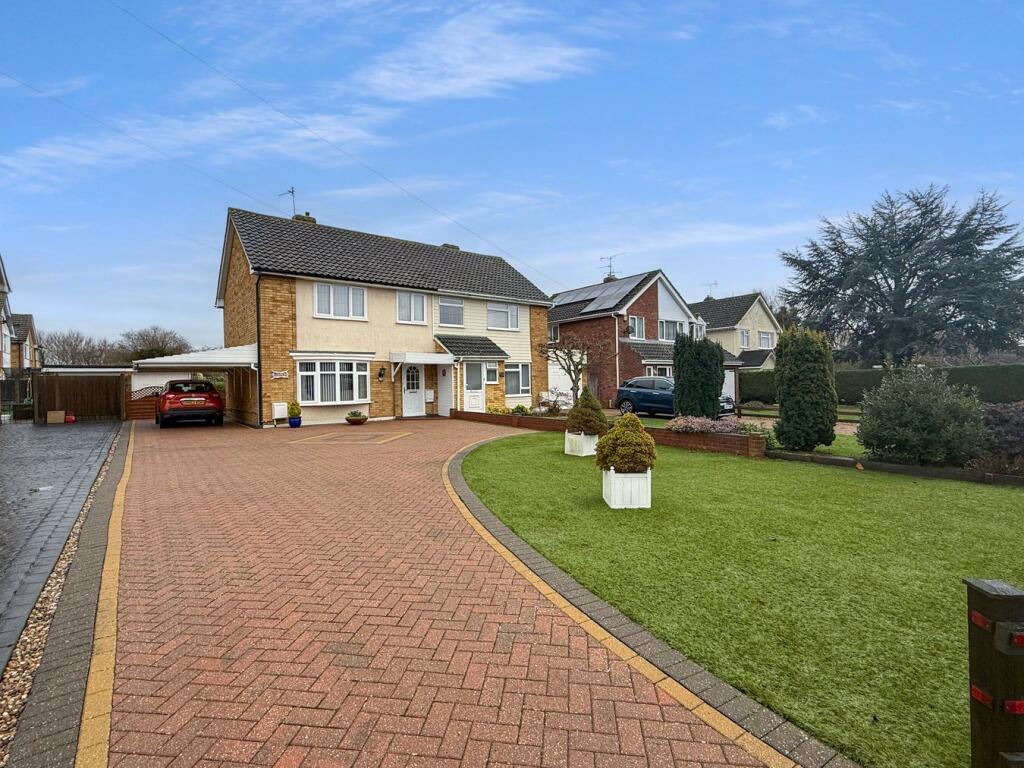 3-bed semi-detached on Western Road, Silver End, Witham, CM8, £350,000