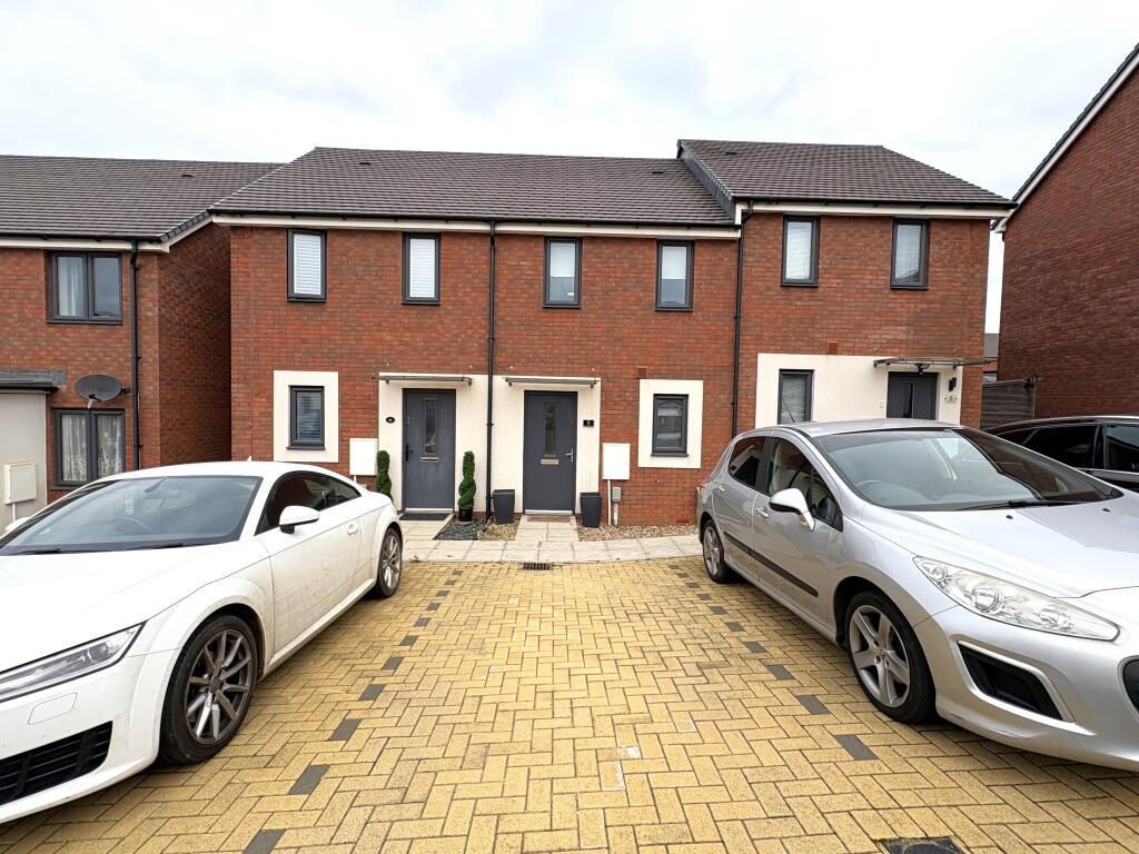 Main image of property: Littleworth Close, Tithebarn