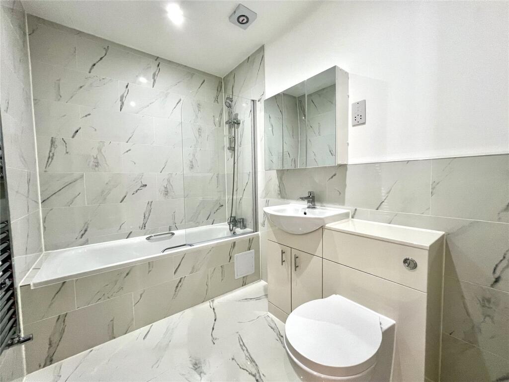Apartment in Guildford - View 5