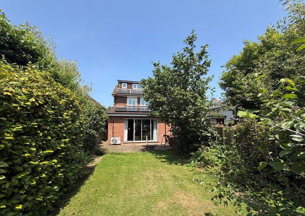 House in Waverley, Willowbrook Estate, Cranleigh - View 3