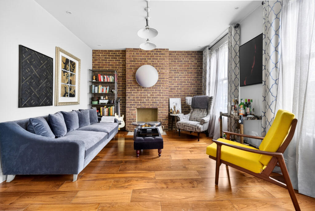 Main image of property: Highbury Hill, London, N5