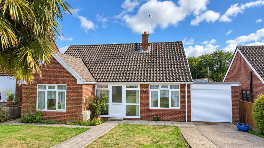 Main image of property: Riverside Close, Liss, Hampshire