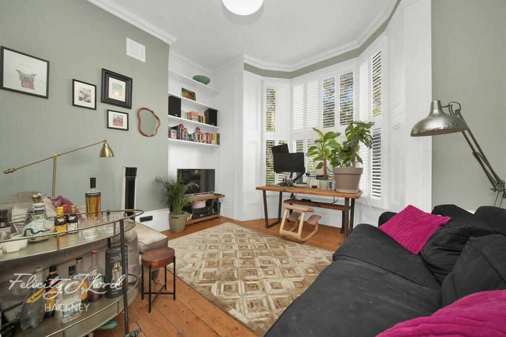Apartment in London, Lower Clapton, Shacklewell - View 3