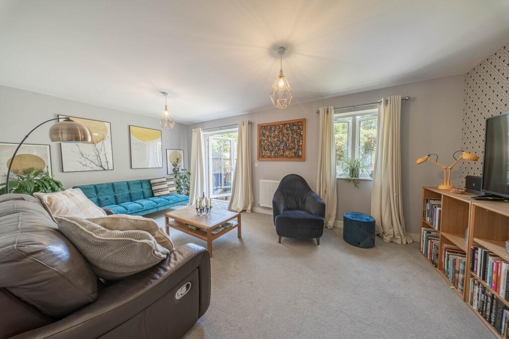 House in Haywards Heath, Fox Hill - View 5