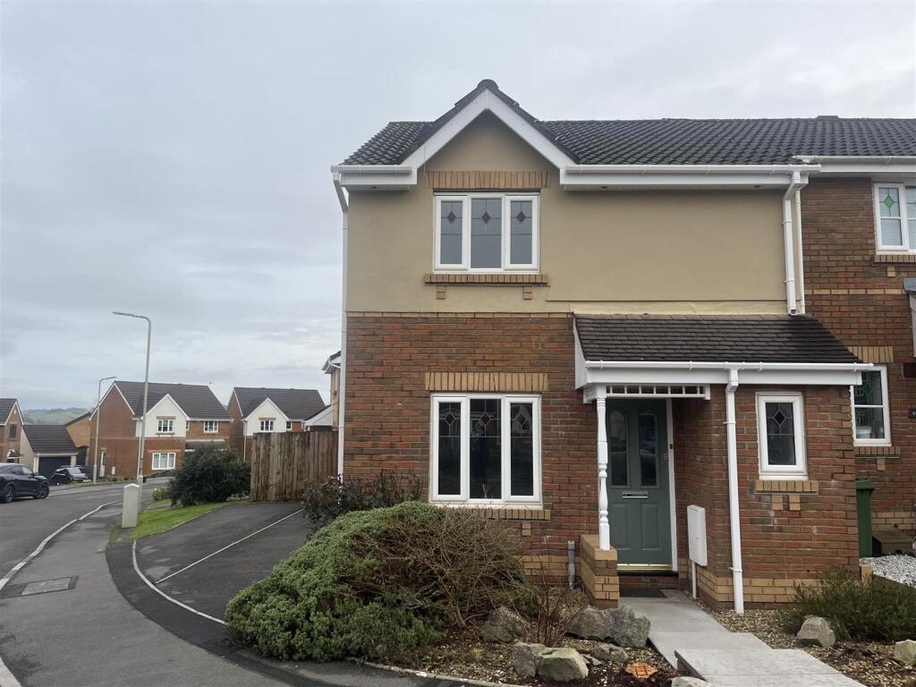 Main image of property: Maes Y Wennol, Pontyclun