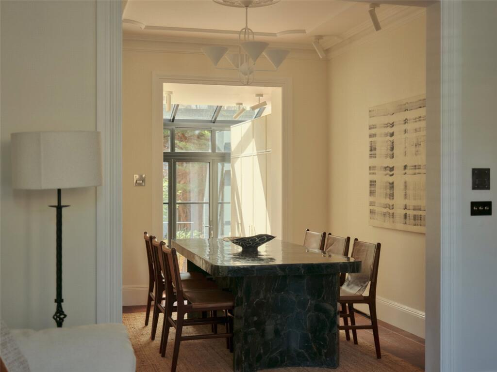 Apartment in London, Royal Borough of Kensington and Chelsea - View 4