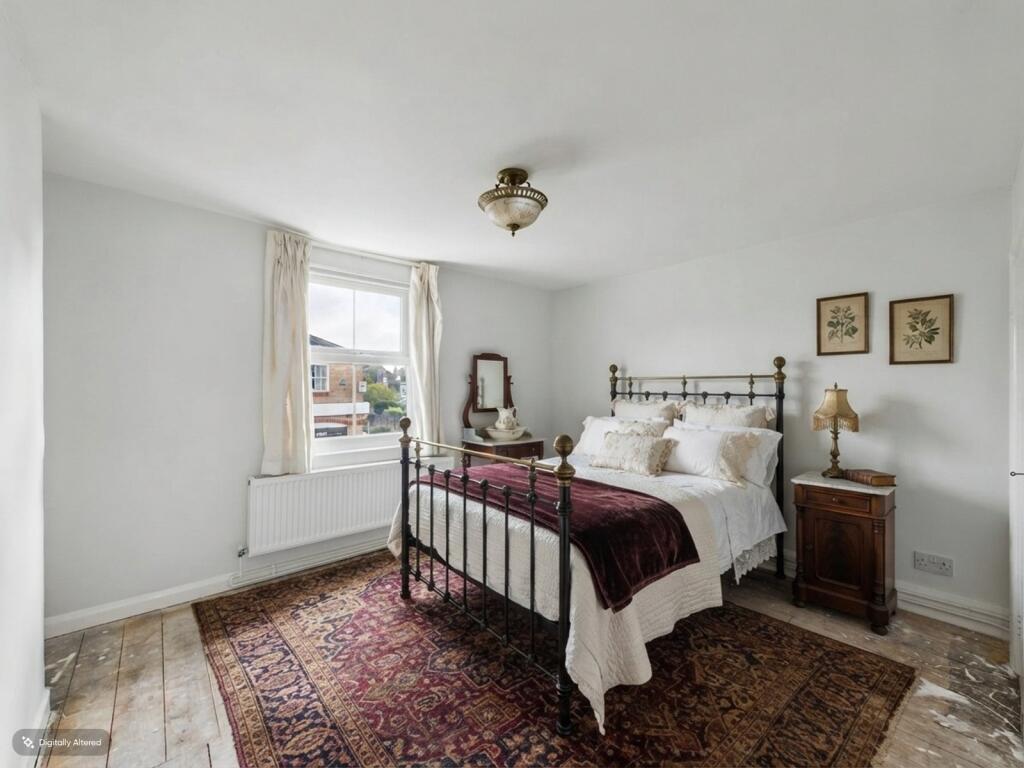 House in Canterbury - More