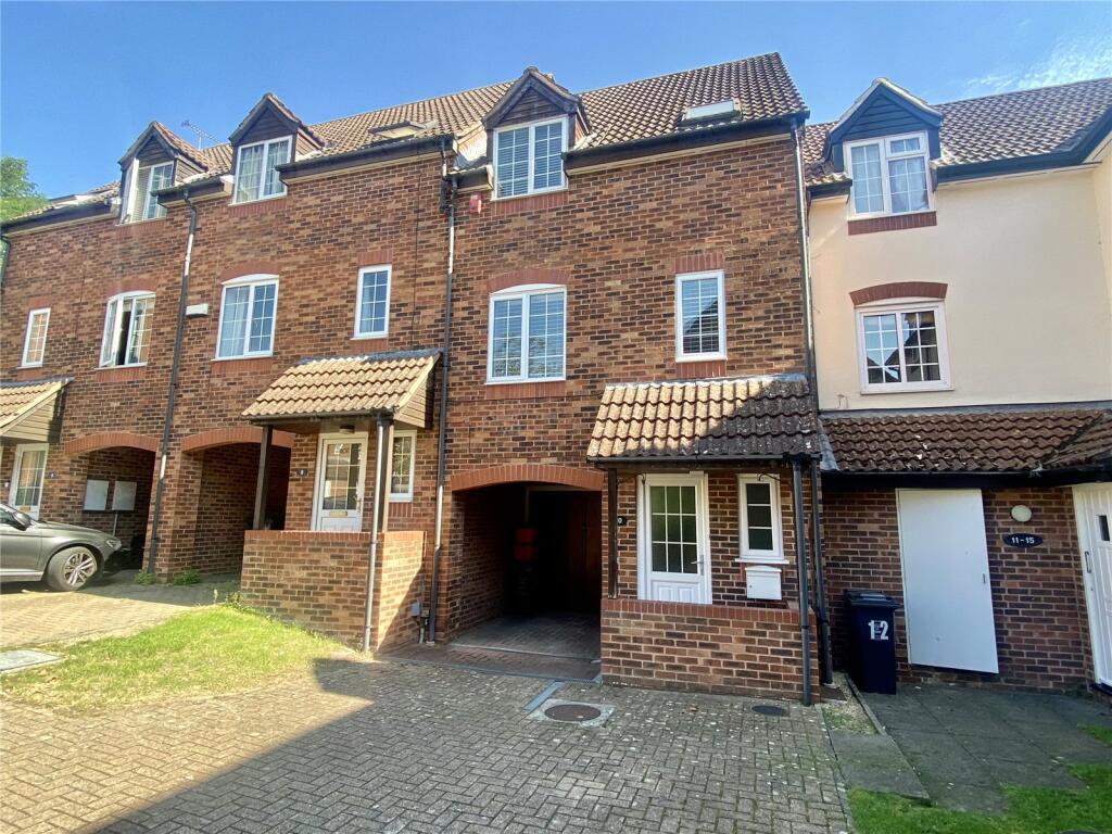 Main image of property: Dewell Mews, Old Town, Swindon, Wiltshire, SN3