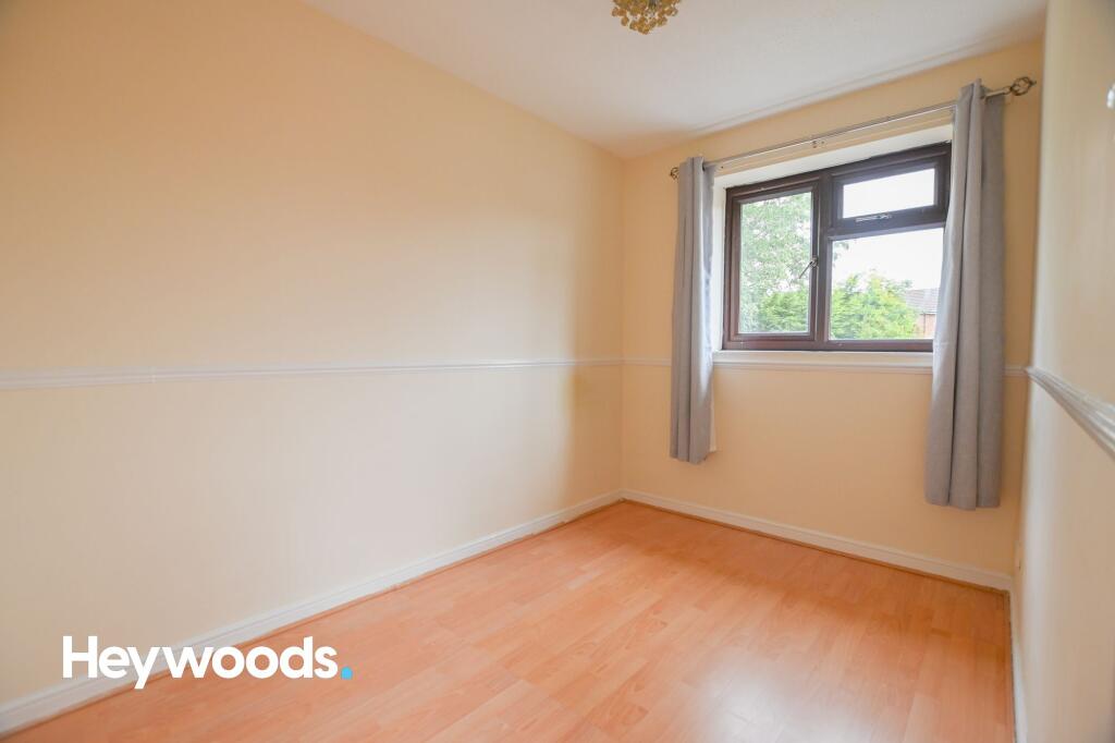 House in Stoke-on-Trent - More