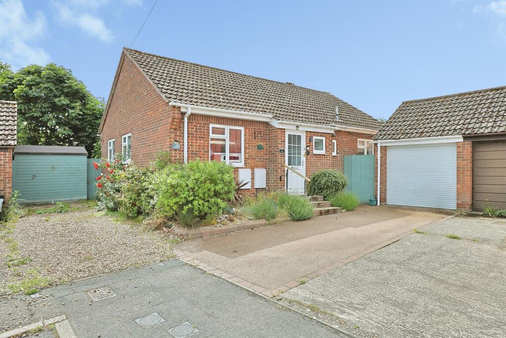 3-bed detached on Ropes Walk, Blofield, Norwich, £300,000