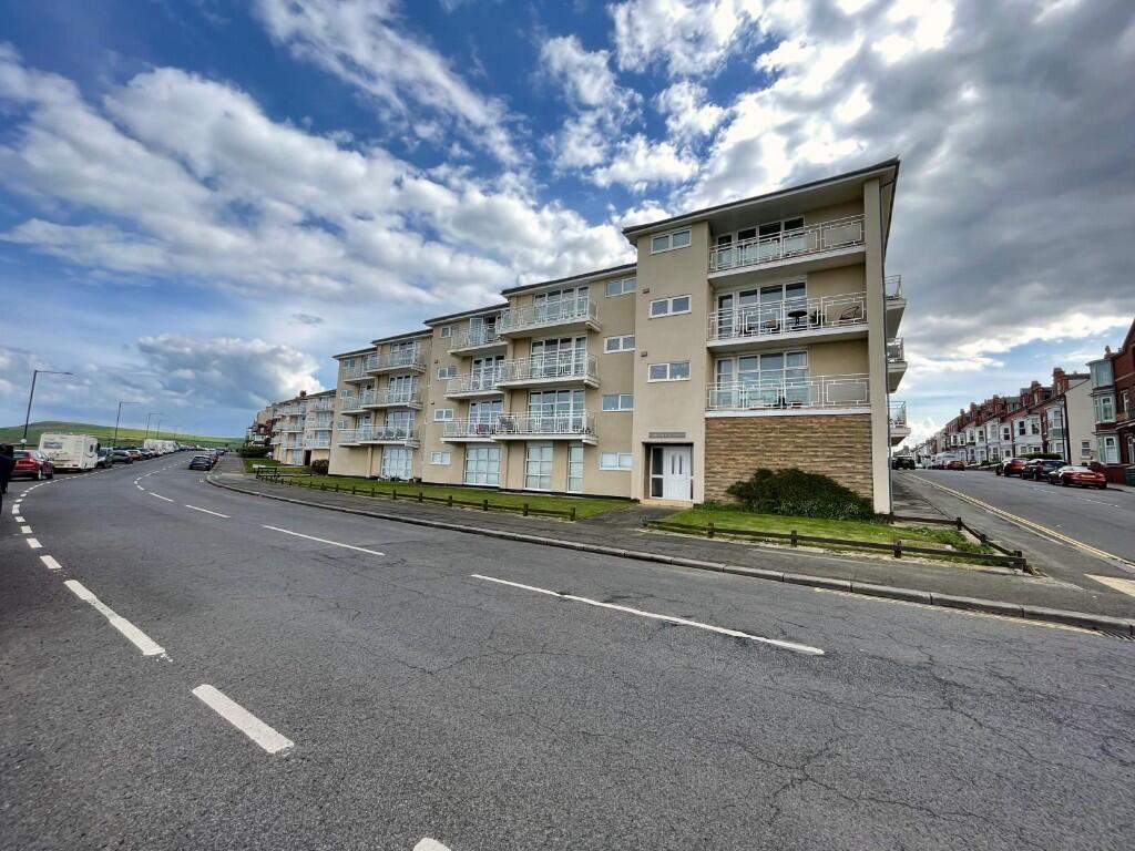 2-bed flat on Marine Parade, Saltburn-By-The-Sea, Cleveland, TS12, £169,950