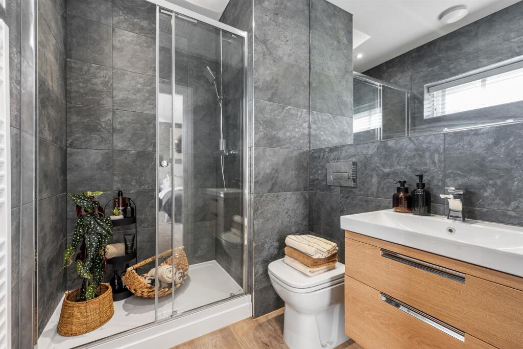 House in Bolton, Horwich - More