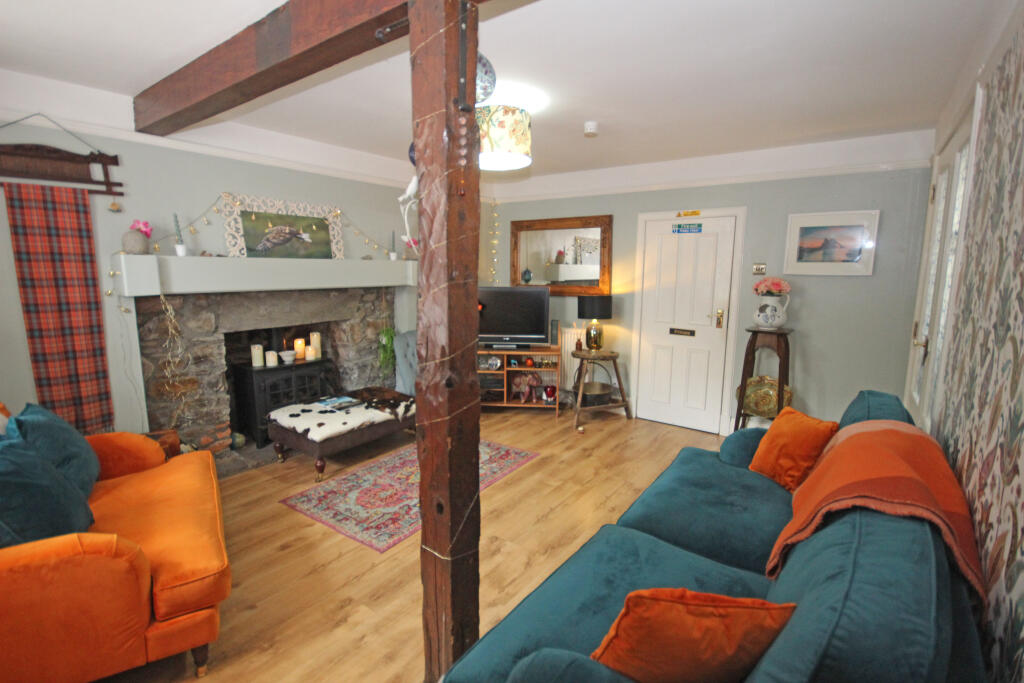 House in Aberdeen, Moray - View 4