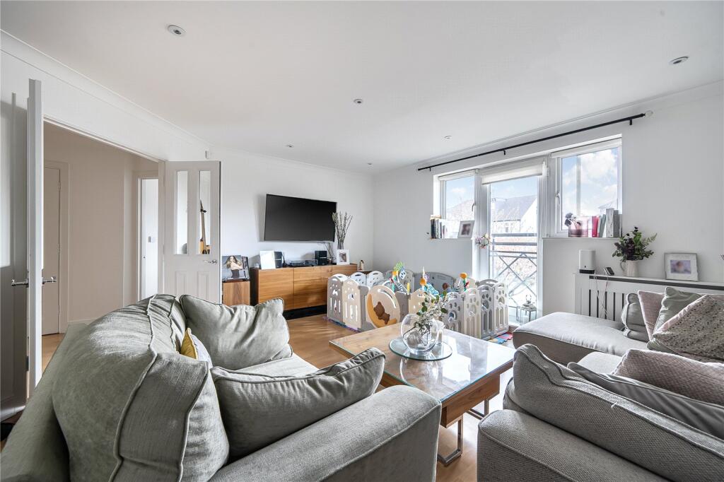 Apartment in London - View 2