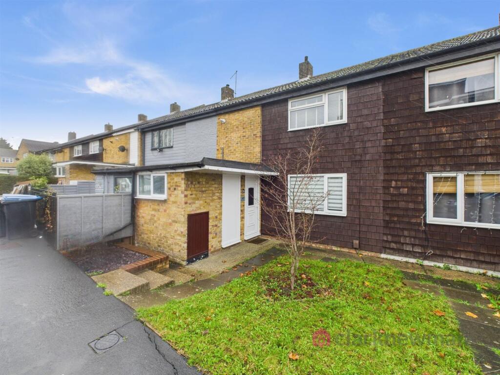 Main image of property: Little Pynchons, Harlow, CM18