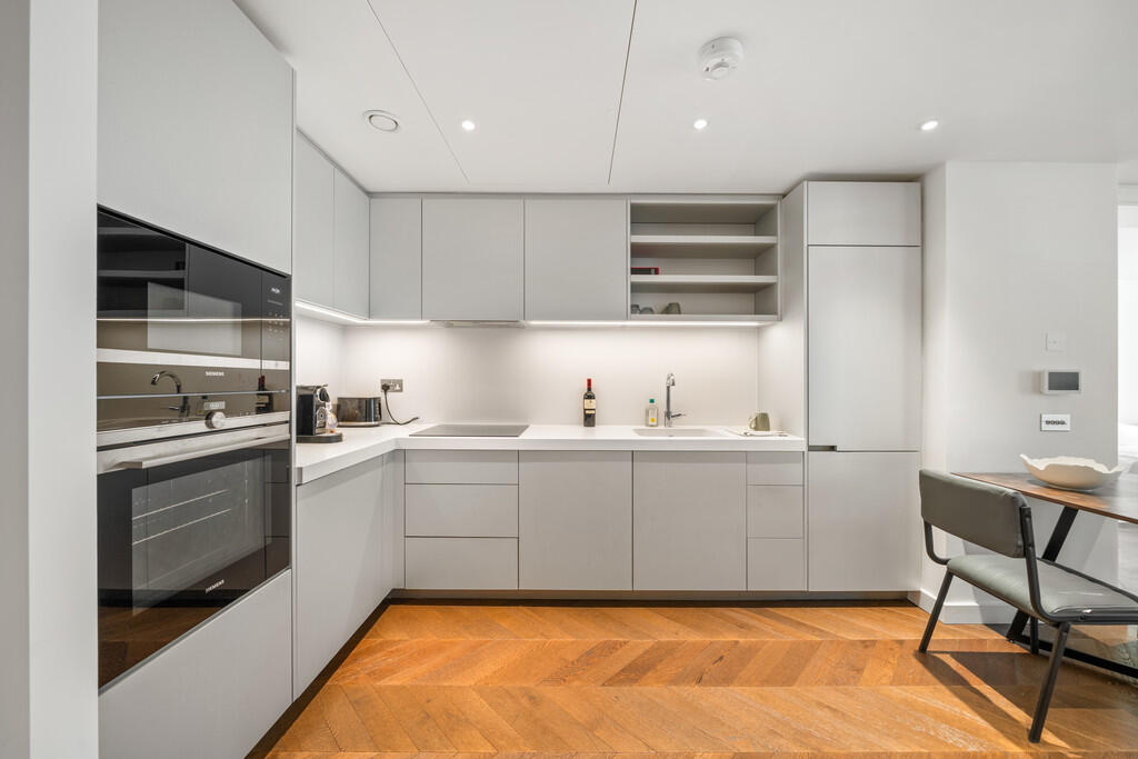 Main image of property: Pico House, 2 Prospect Way