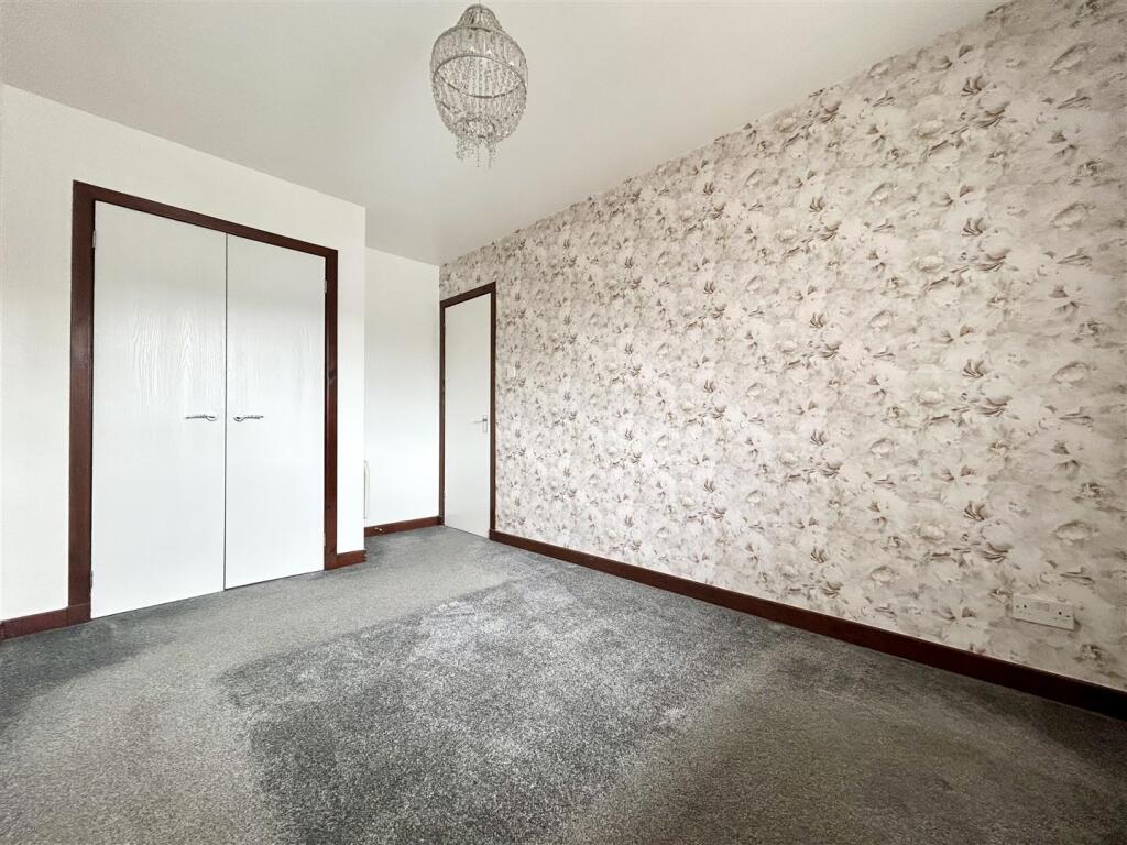 Apartment in Glasgow - View 5