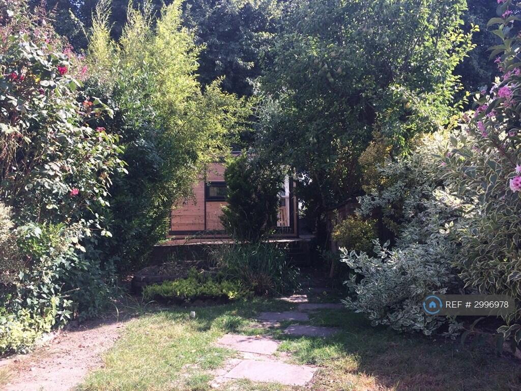 House in London - View 4