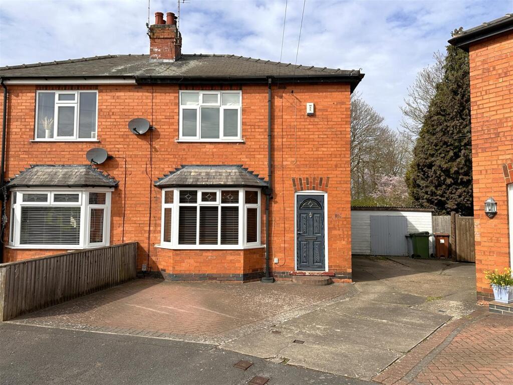 3-bed semi-detached on Shakespeare Street, New Balderton, Newark, £210,000