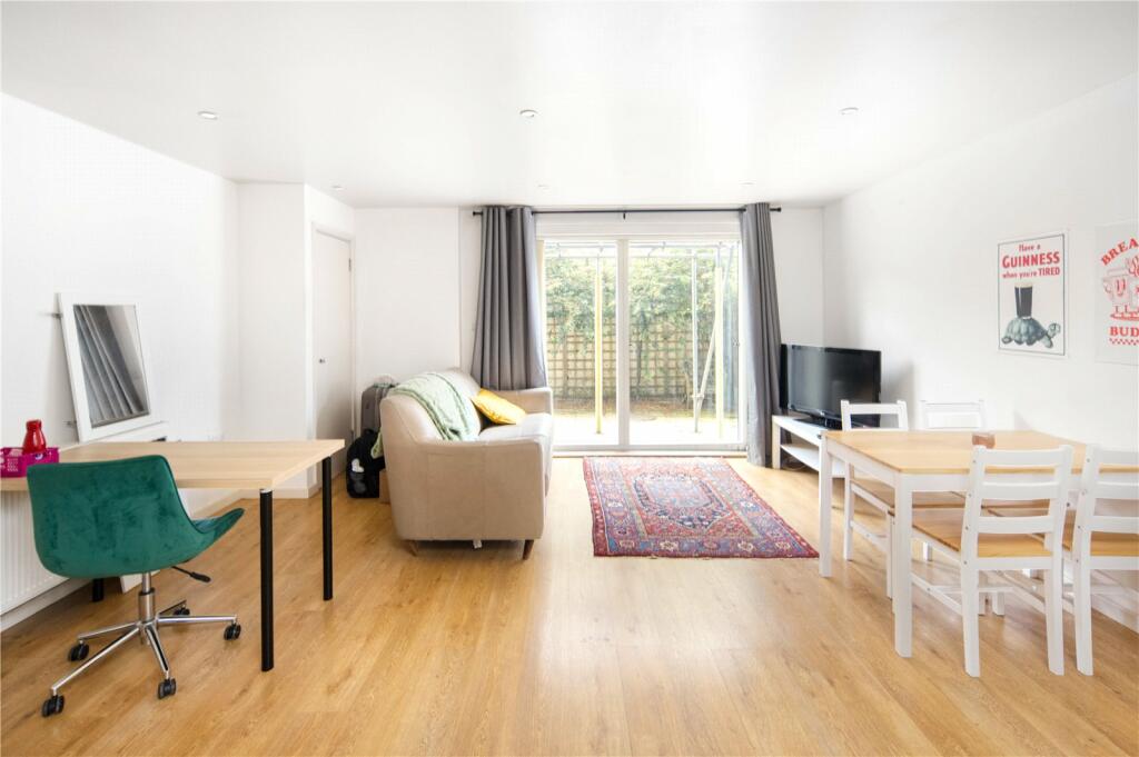 Apartment in London, Hackney - View 2