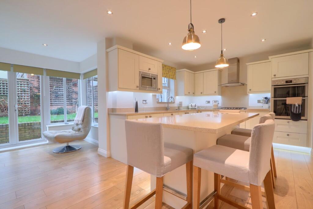 House in Stockton-on-Tees - More