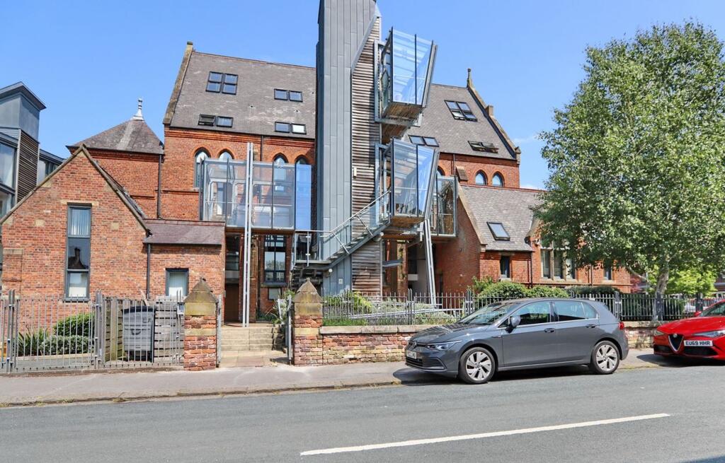 Main image of property: Grey Street, Prestwich, M25