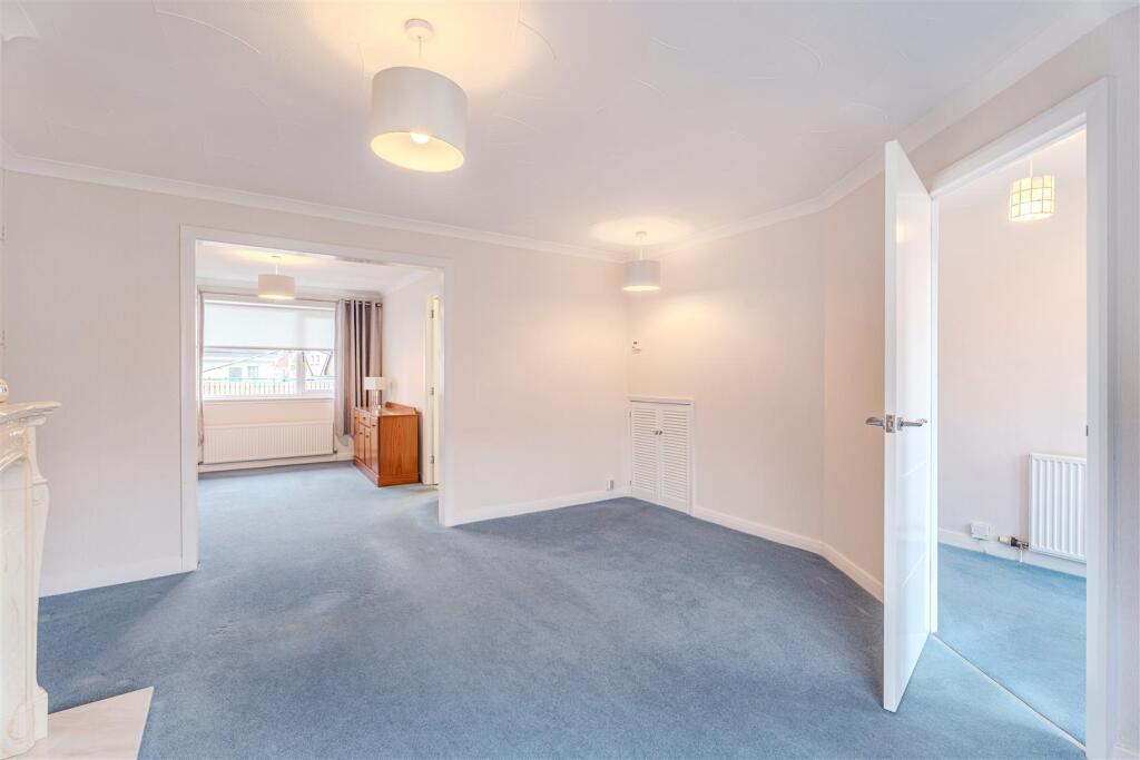 House in Glasgow, Priory Bridge, High Blantyre - View 5