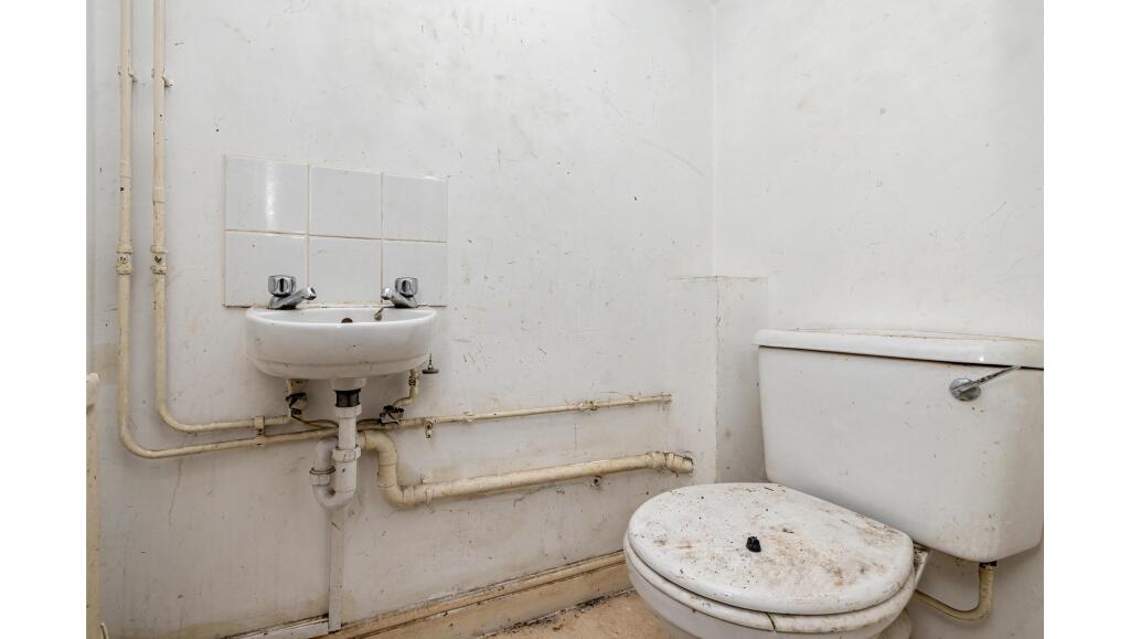 House in London - View 4