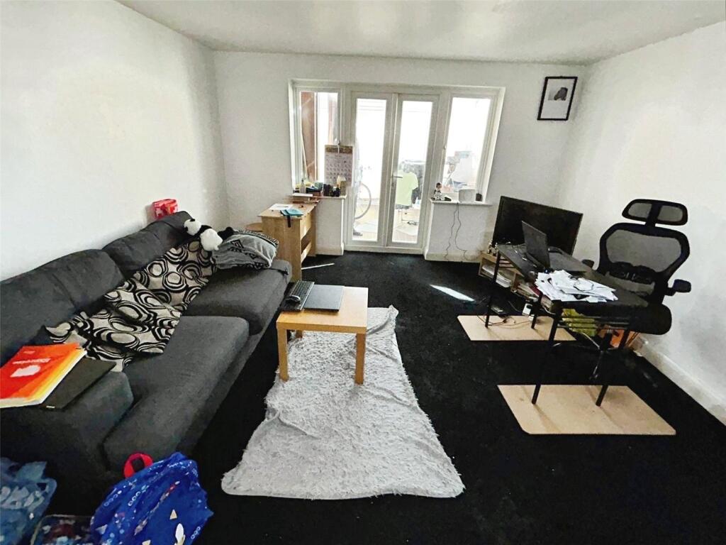 Hussar Court, Stoke, Coventry, CV3 - Widok 3