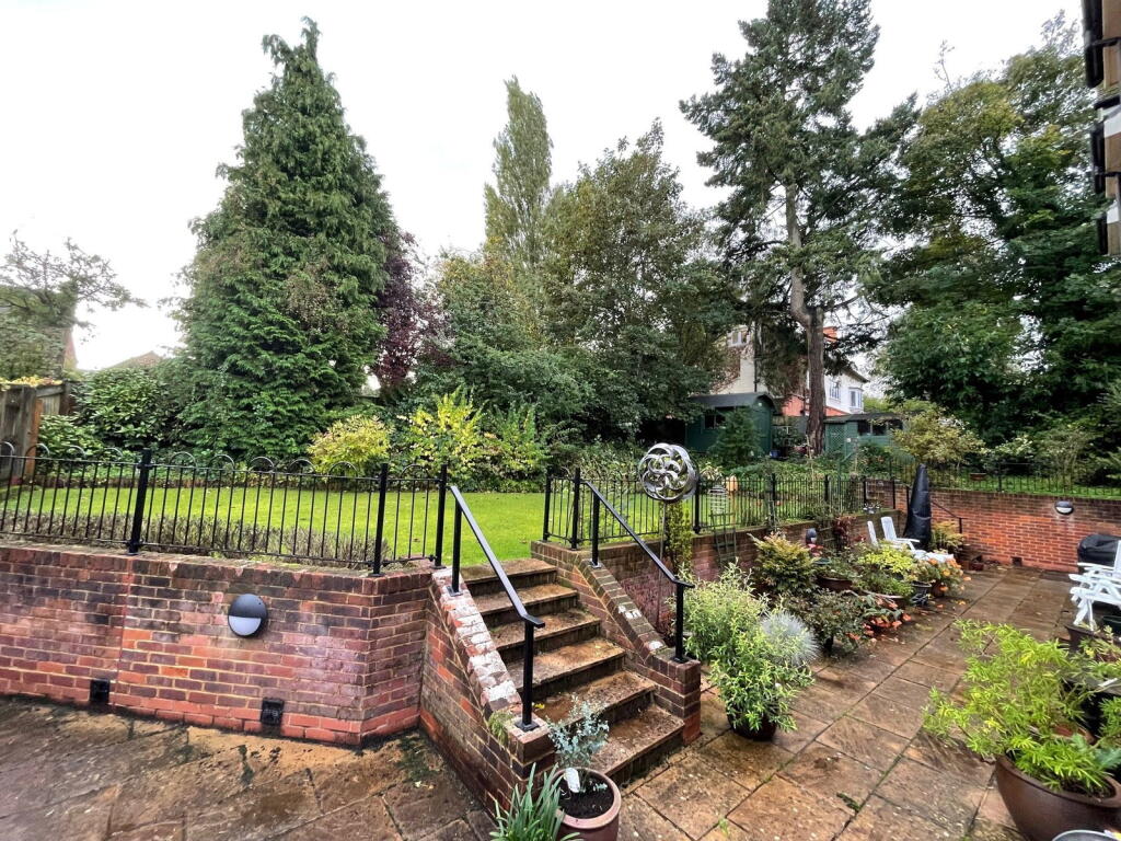 Property photo 8