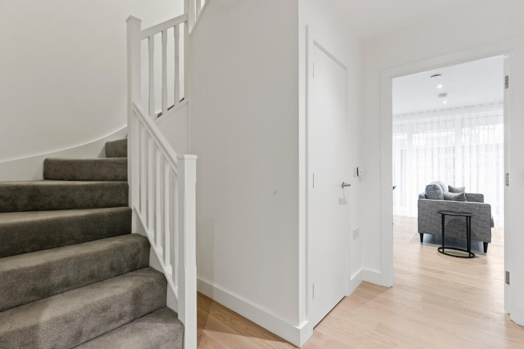Apartment in London - More