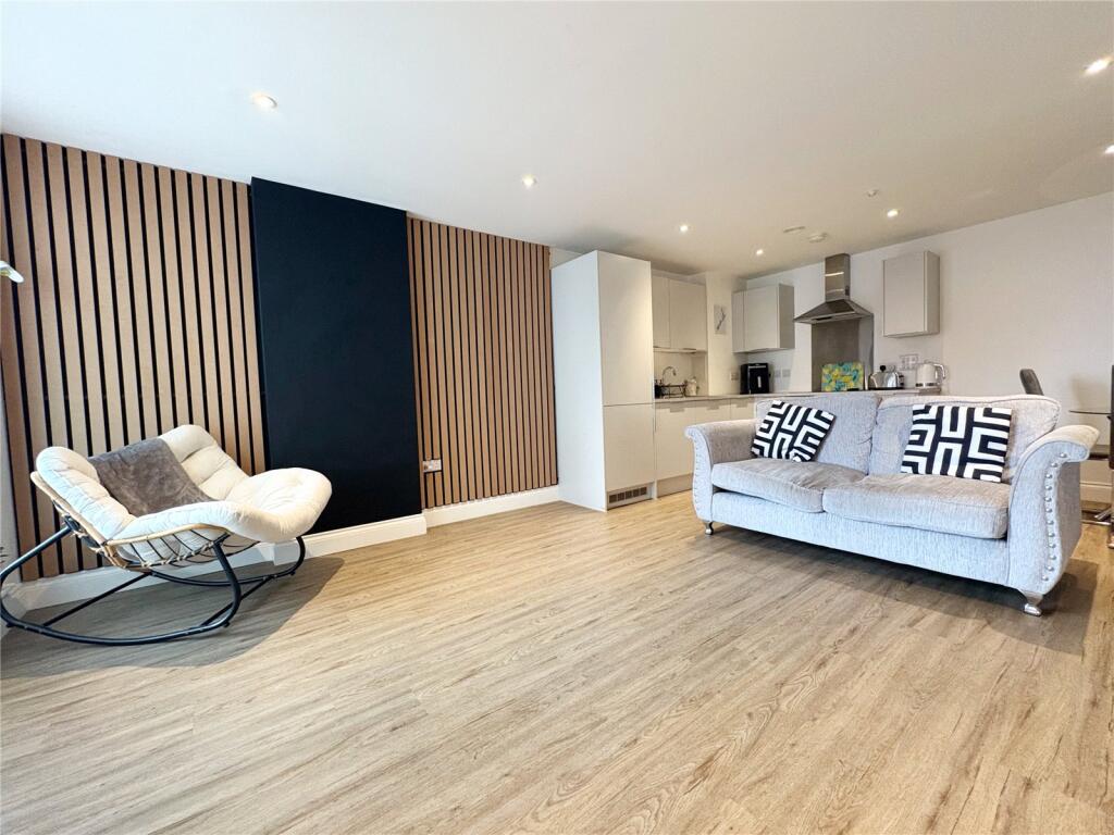 Apartment in Ipswich - View 3