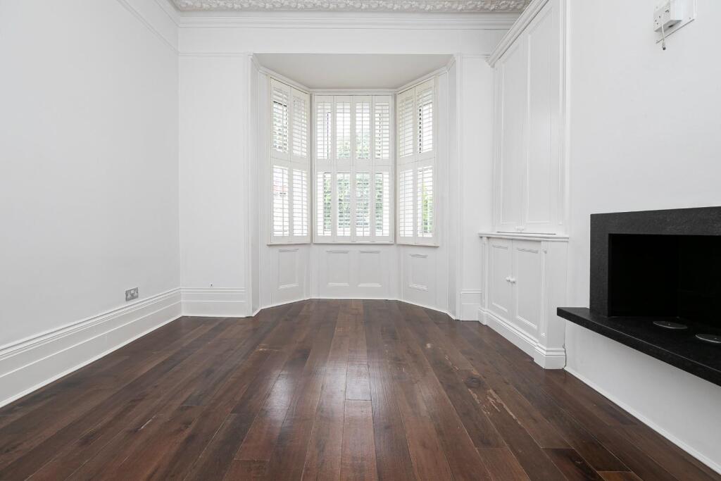 Palmerston Road, Buckhurst Hill - View 5