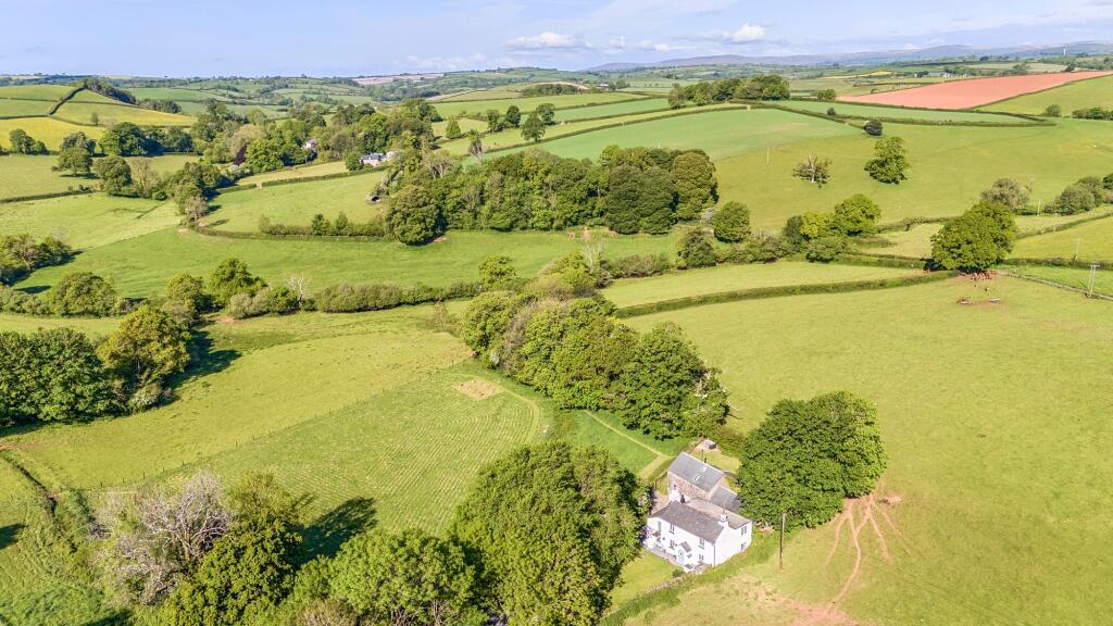 Main image of property: Harbertonford, Totnes, TQ9