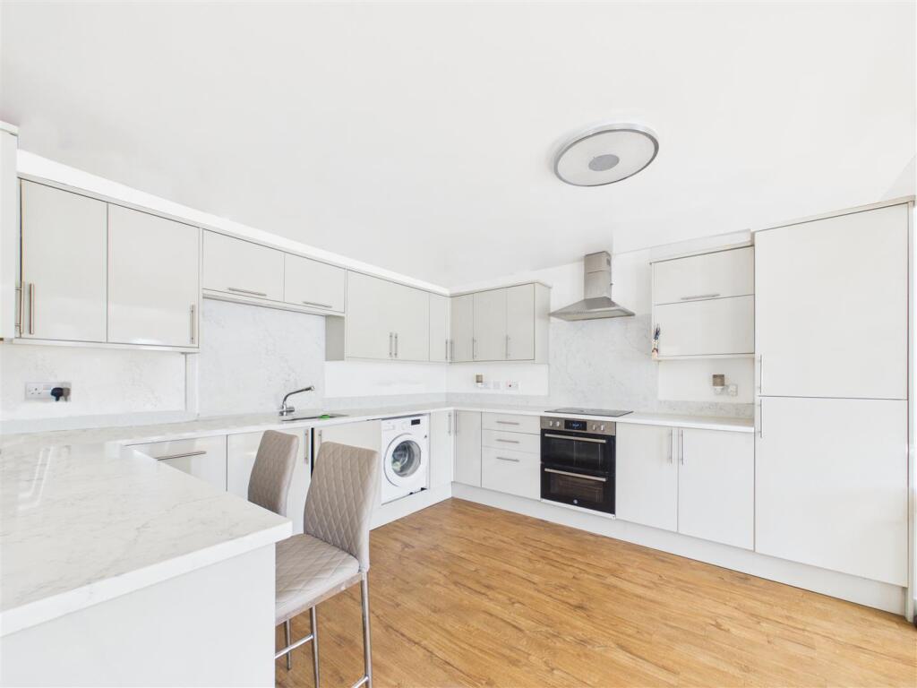 House in Coventry, Walsgrave - More