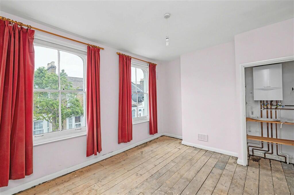 House in London - View 3