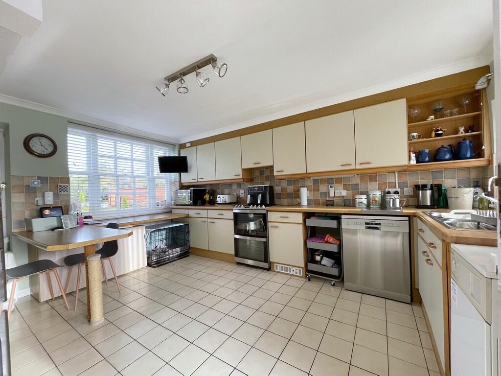 LOT 1 - Grade II Listed 3 Bedroom Stone House, Church Street Northborough photo 5