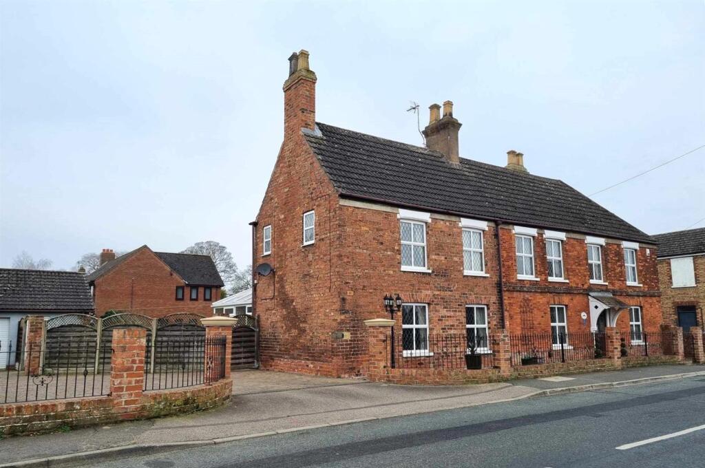 Main image of property: High Street, Hook