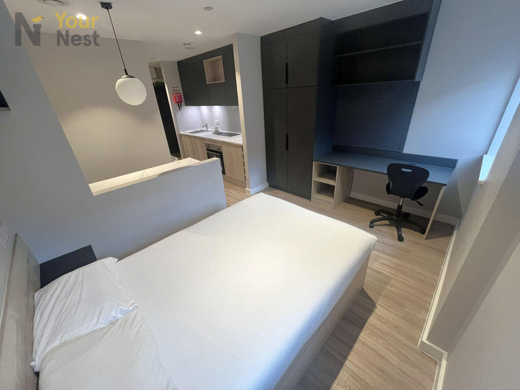 Main image of property: Classic studio midfloor, Briggate Studios,  Leeds, LS1 6AA